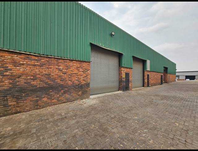 260M² FACTORY TO LET IN ANDERBOLT